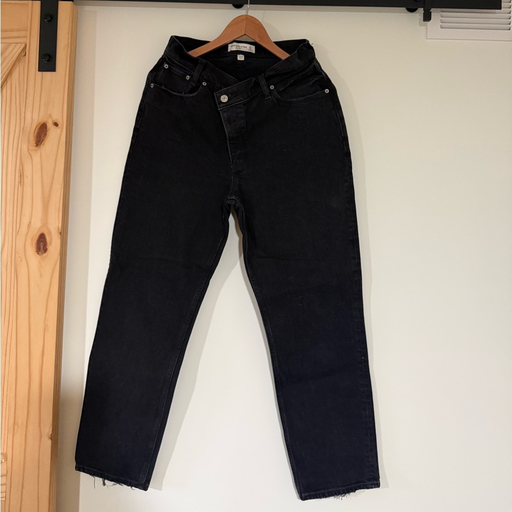 Abercrombie & Fitch Women's Black Asymmetrical Waist Jeans